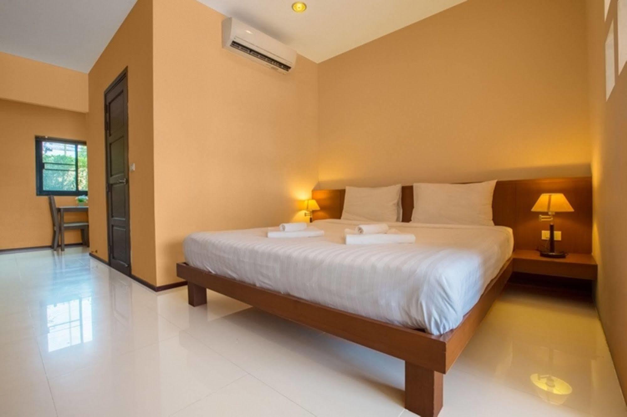 Avanta Condominium Mae Nam Exteriör bild